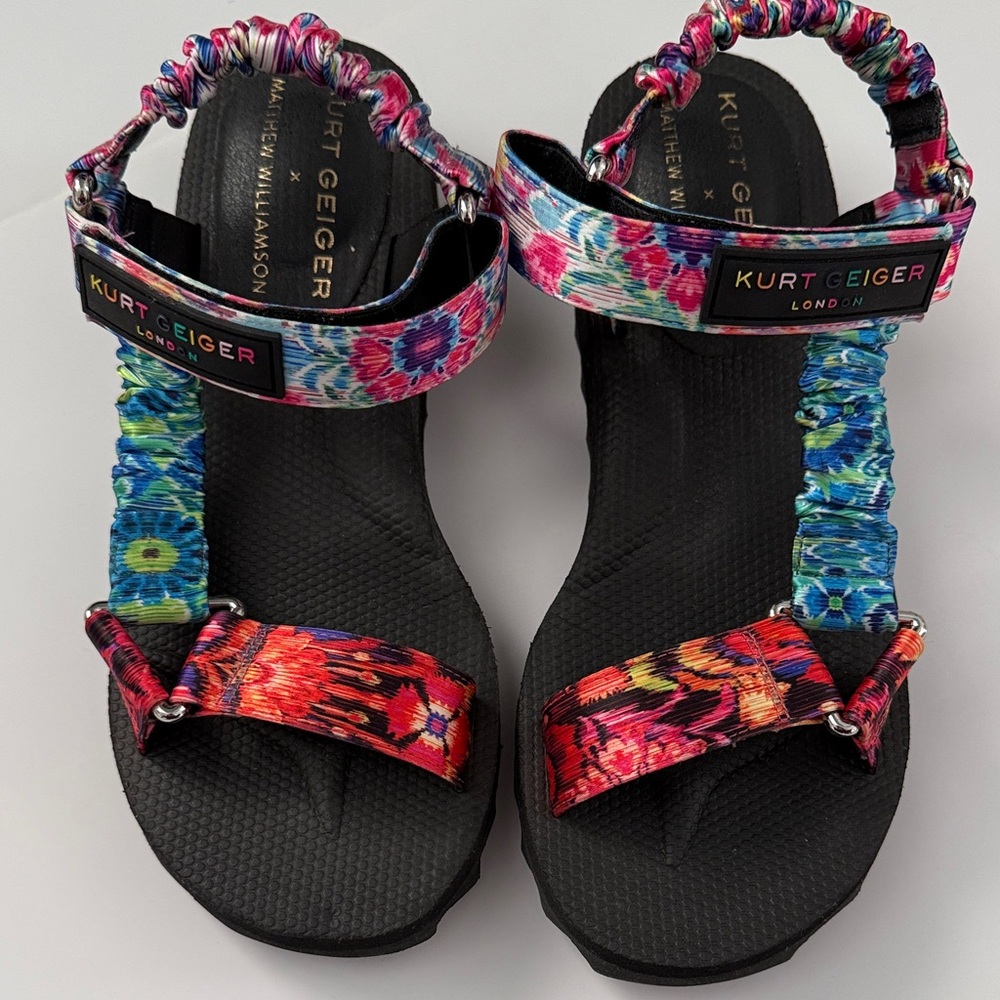 Kurt Geiger x Matthew Williamson Women's Sandals - Black with Multicolor Floral